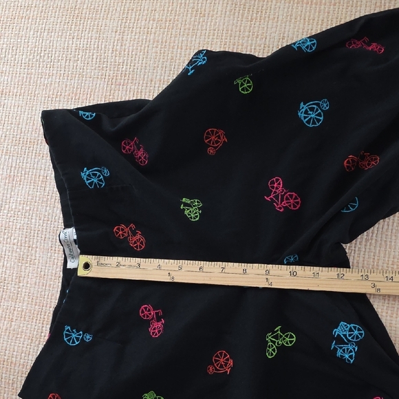 Coldwater Creek Black Capri Pants Multicolor Bicycle Print Stretch Size 14 - Picture 8 of 8